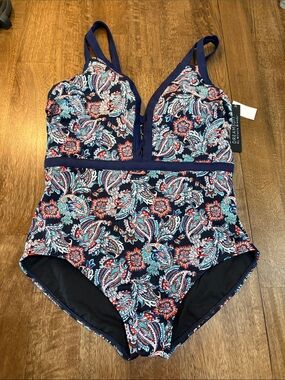 Dreamsuit by miracle brands women’s one piece swimsuit. 16W. NWT